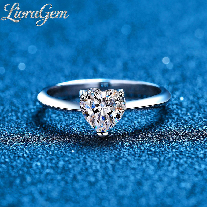 LioraGem 1-Carat Fancy-Shaped  - Moissanite Engagement Ring 1 Carat review and price
